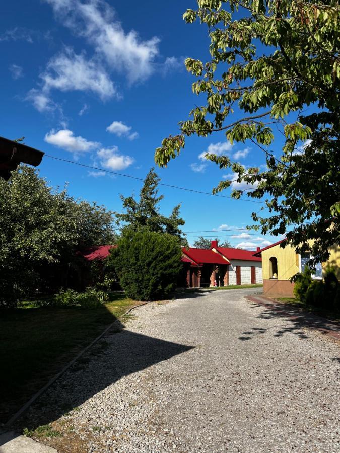 Agroturystyka Nielisz Zamosc - Kwatery Przy Skansenie Exterior foto
